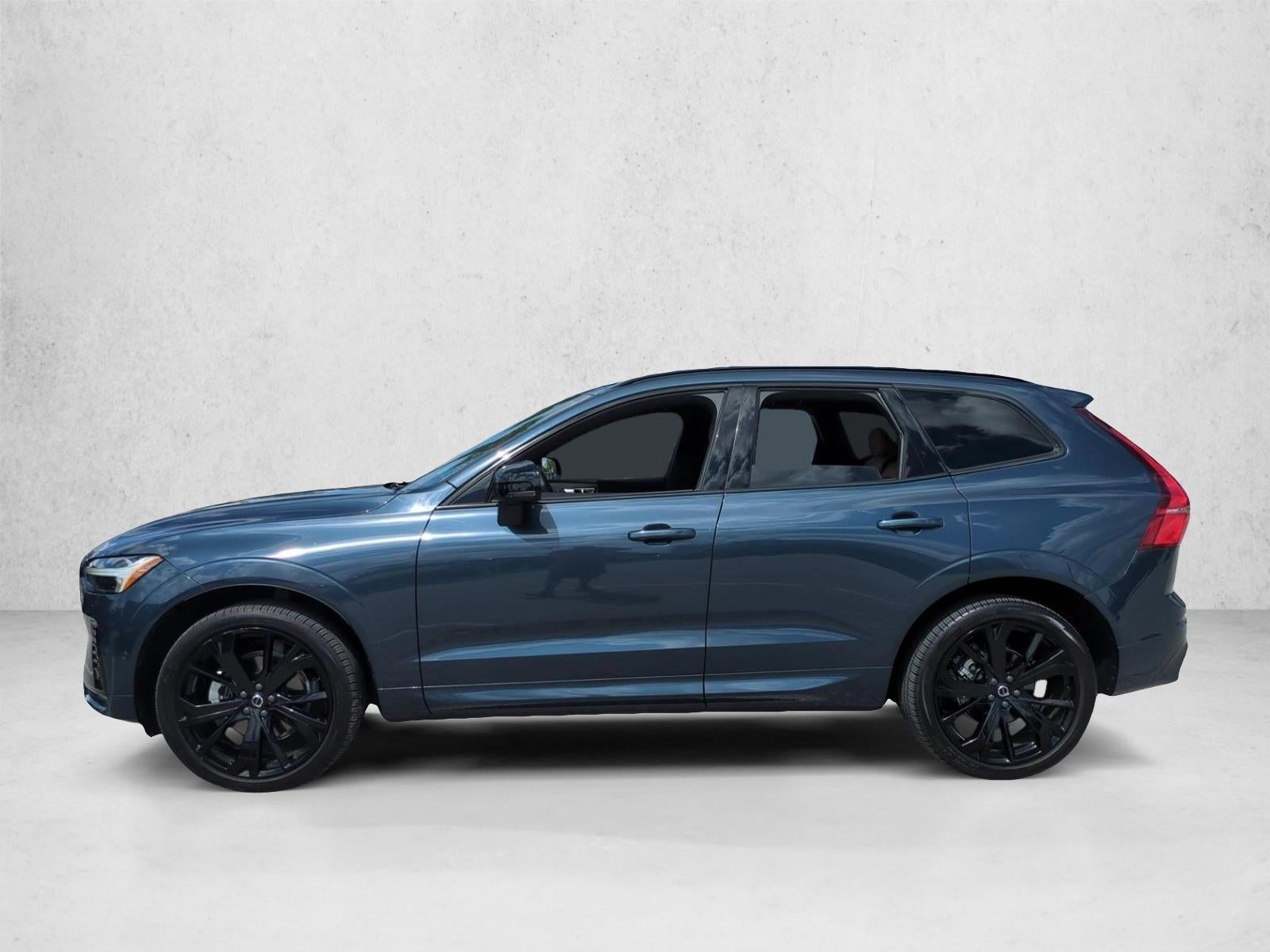 2024 Volvo XC60 B5 AWD Ultimate Dark Theme