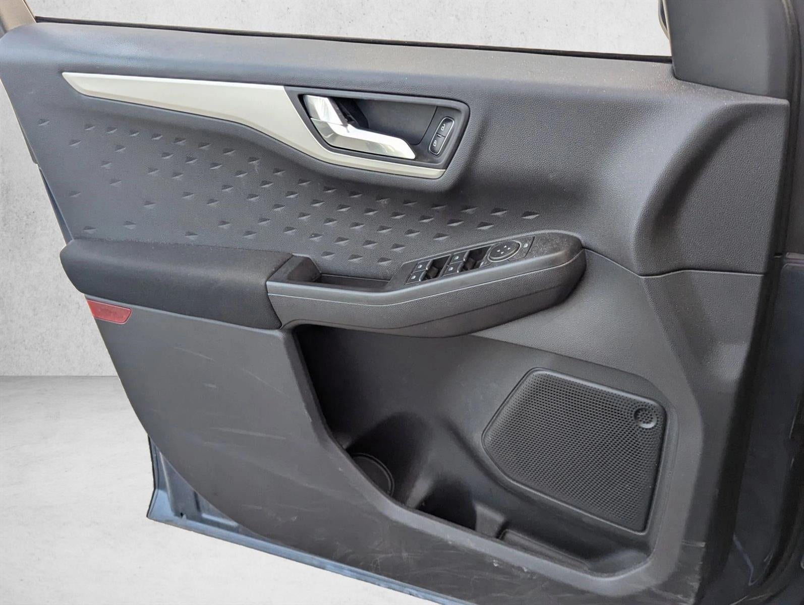 2020 Ford Escape SE FWD