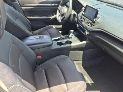 2022 Nissan Altima 2.5 SV Sedan