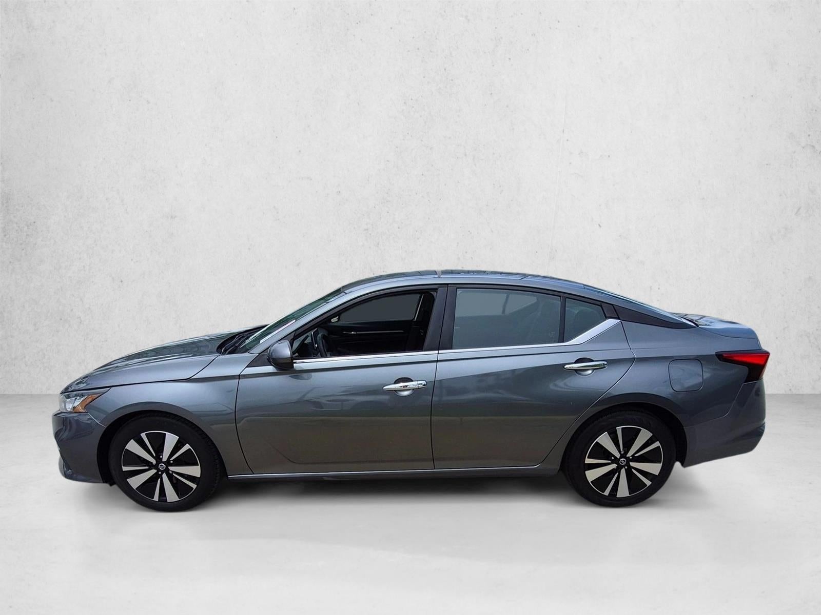 2022 Nissan Altima 2.5 SV Sedan