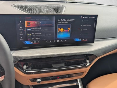 2025 BMW 330i Sedan