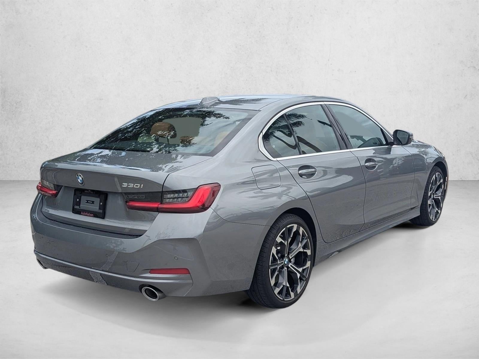 2025 BMW 330i Sedan