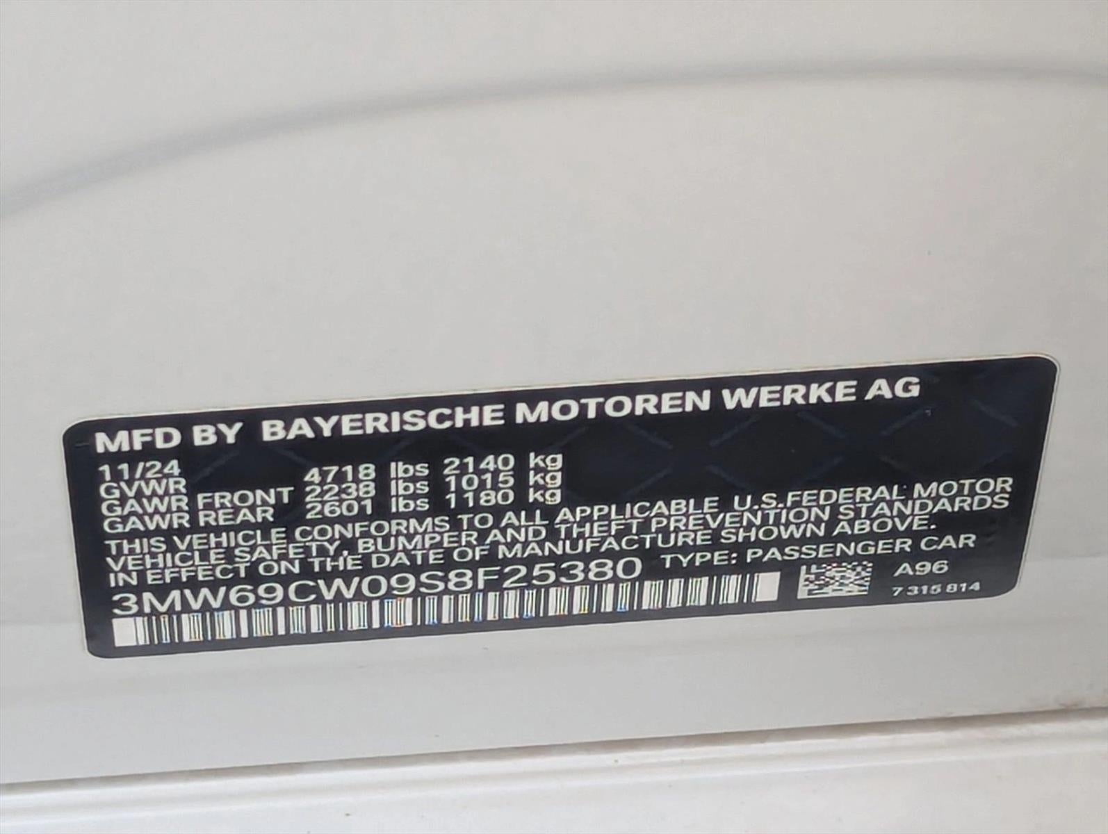 2025 BMW 330i Sedan