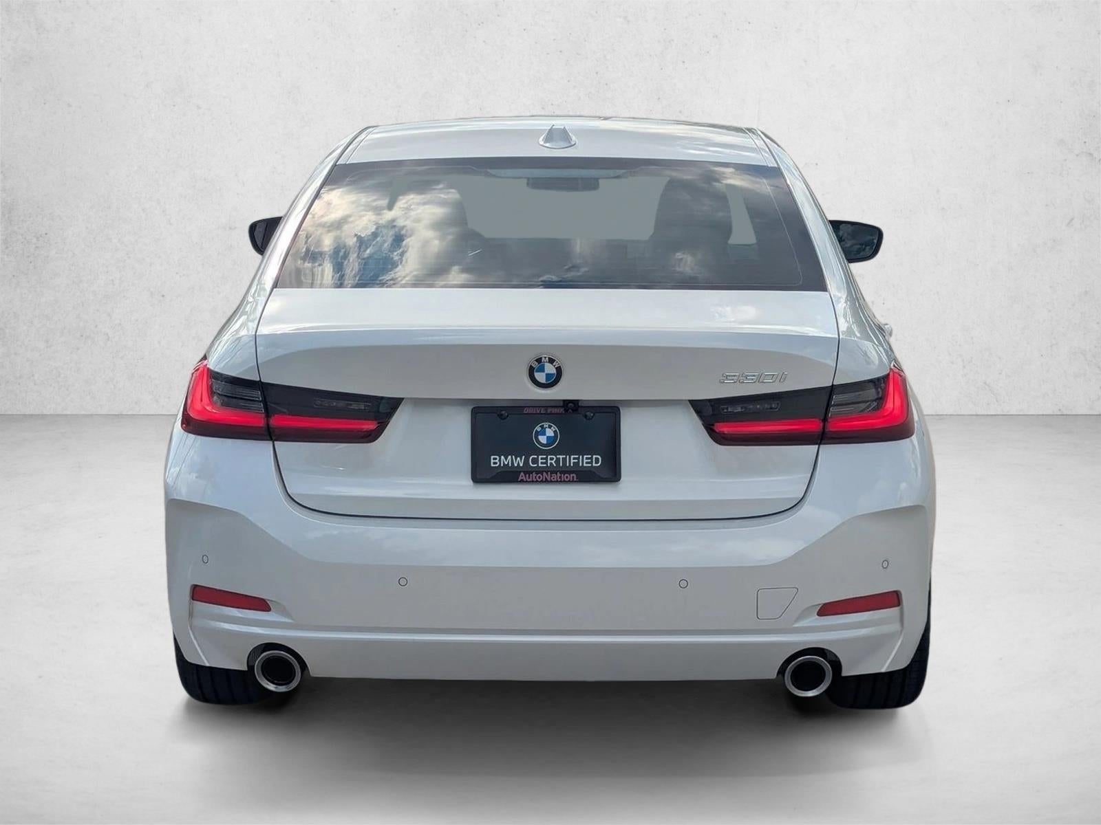 2025 BMW 330i Sedan