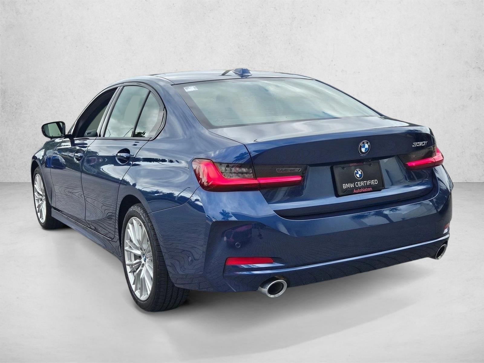 2023 BMW 330i Sedan
