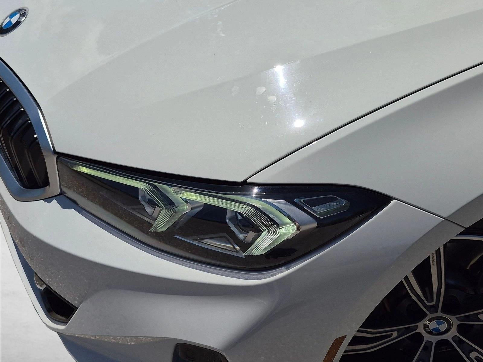 2023 BMW 330i Sedan