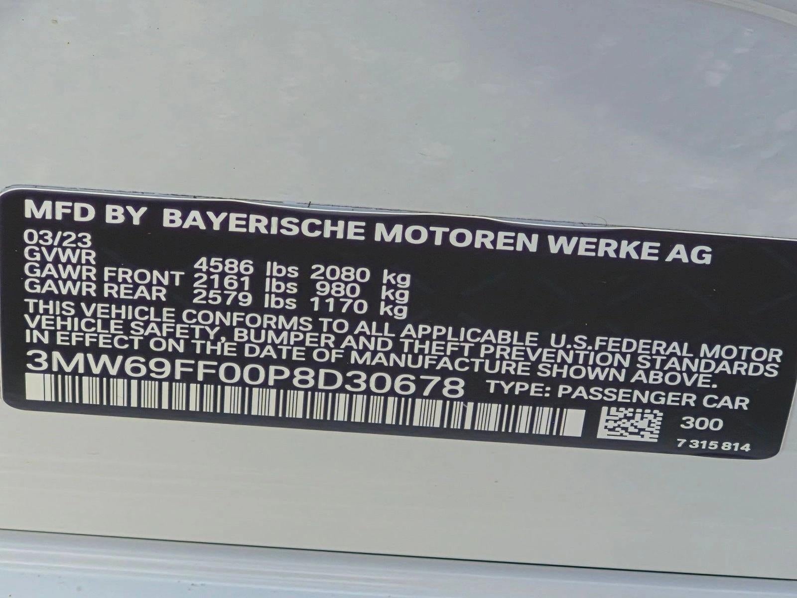 2023 BMW 330i Sedan