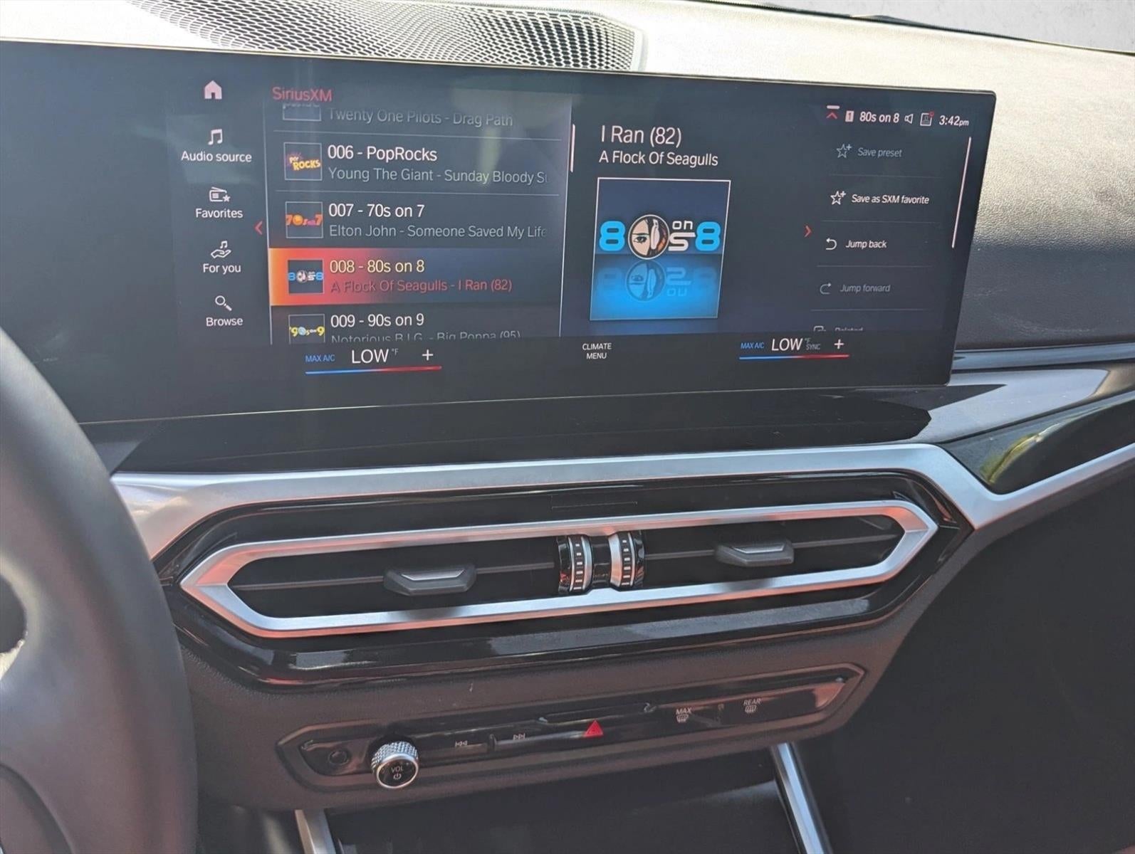 2023 BMW 330i Sedan