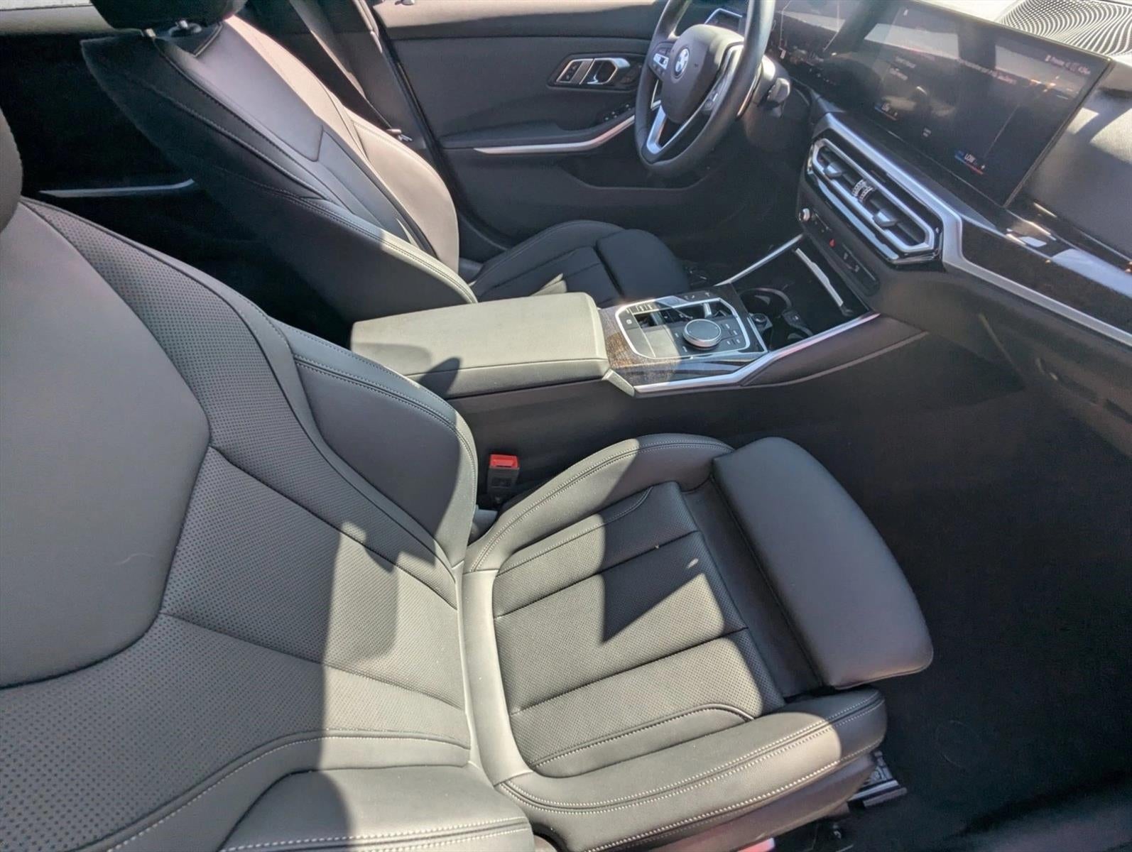 2023 BMW 330i Sedan