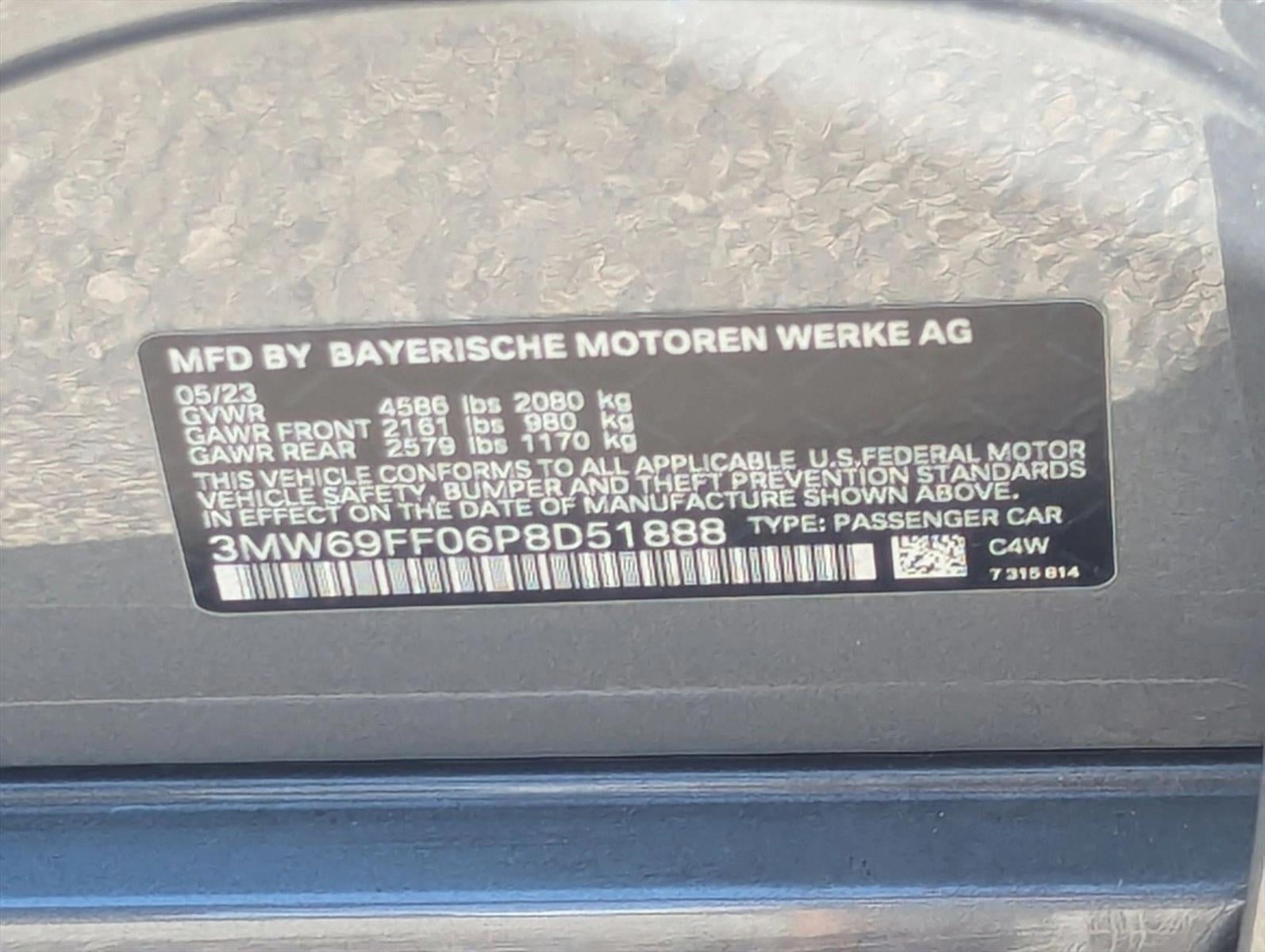 2023 BMW 330i Sedan