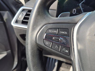 2023 BMW 330i Sedan