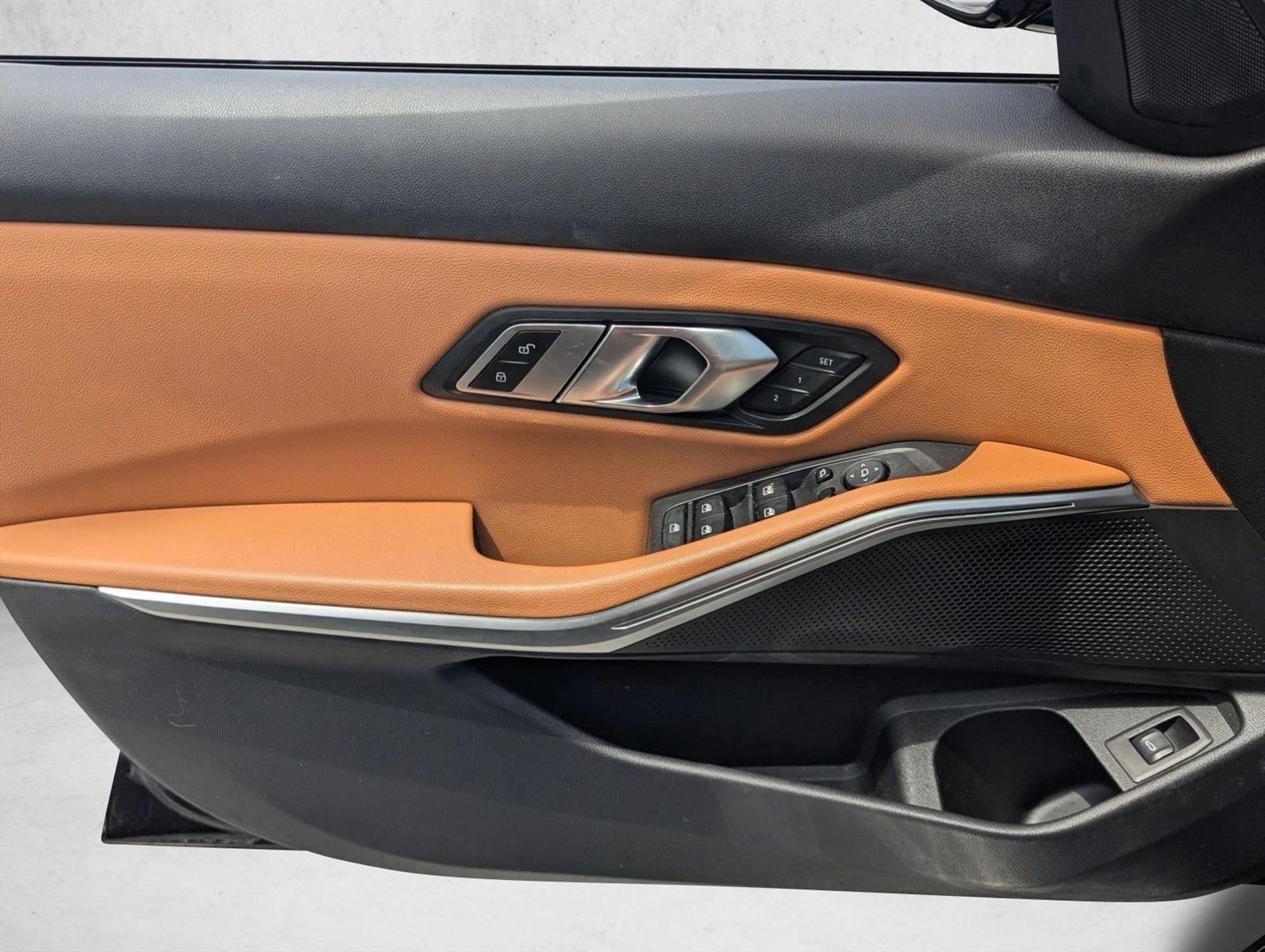 2023 BMW 330i Sedan