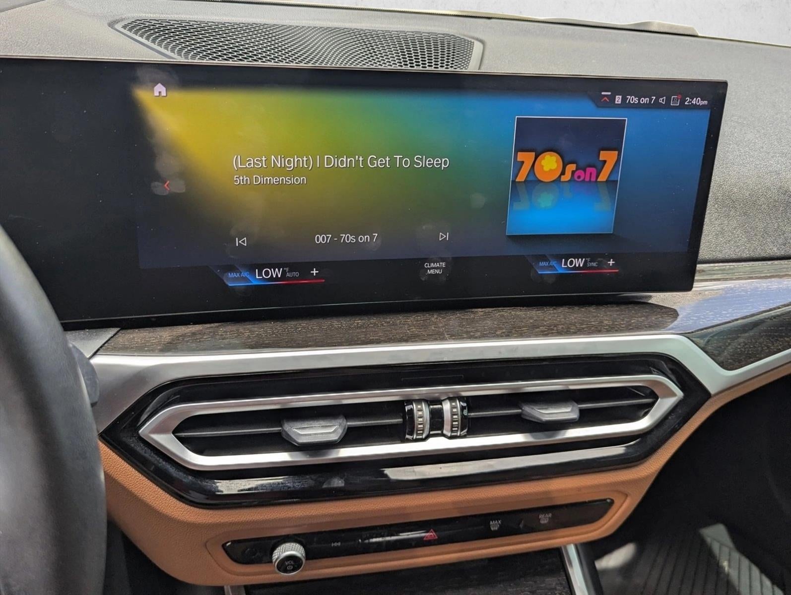 2023 BMW 330i Sedan