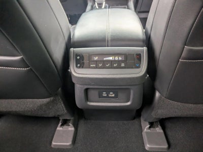 2022 Nissan Pathfinder SL 4WD
