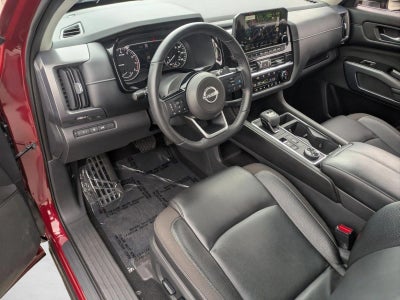 2022 Nissan Pathfinder SL 4WD