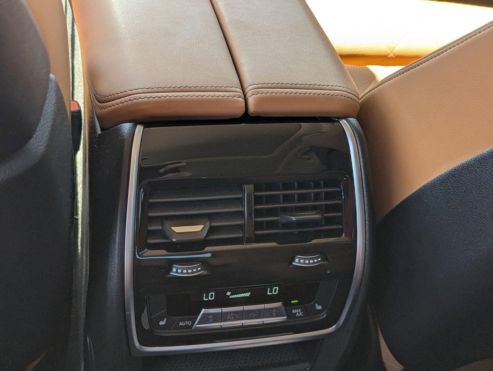 2024 BMW X7 xDrive40i Sports Activity Vehicle