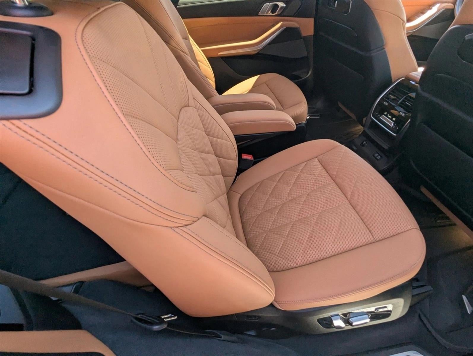 2024 BMW X7 xDrive40i Sports Activity Vehicle