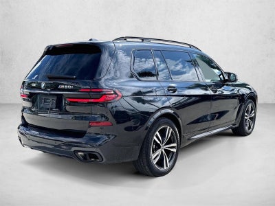 2026 BMW X7 M60i Sports Activity Vehicle