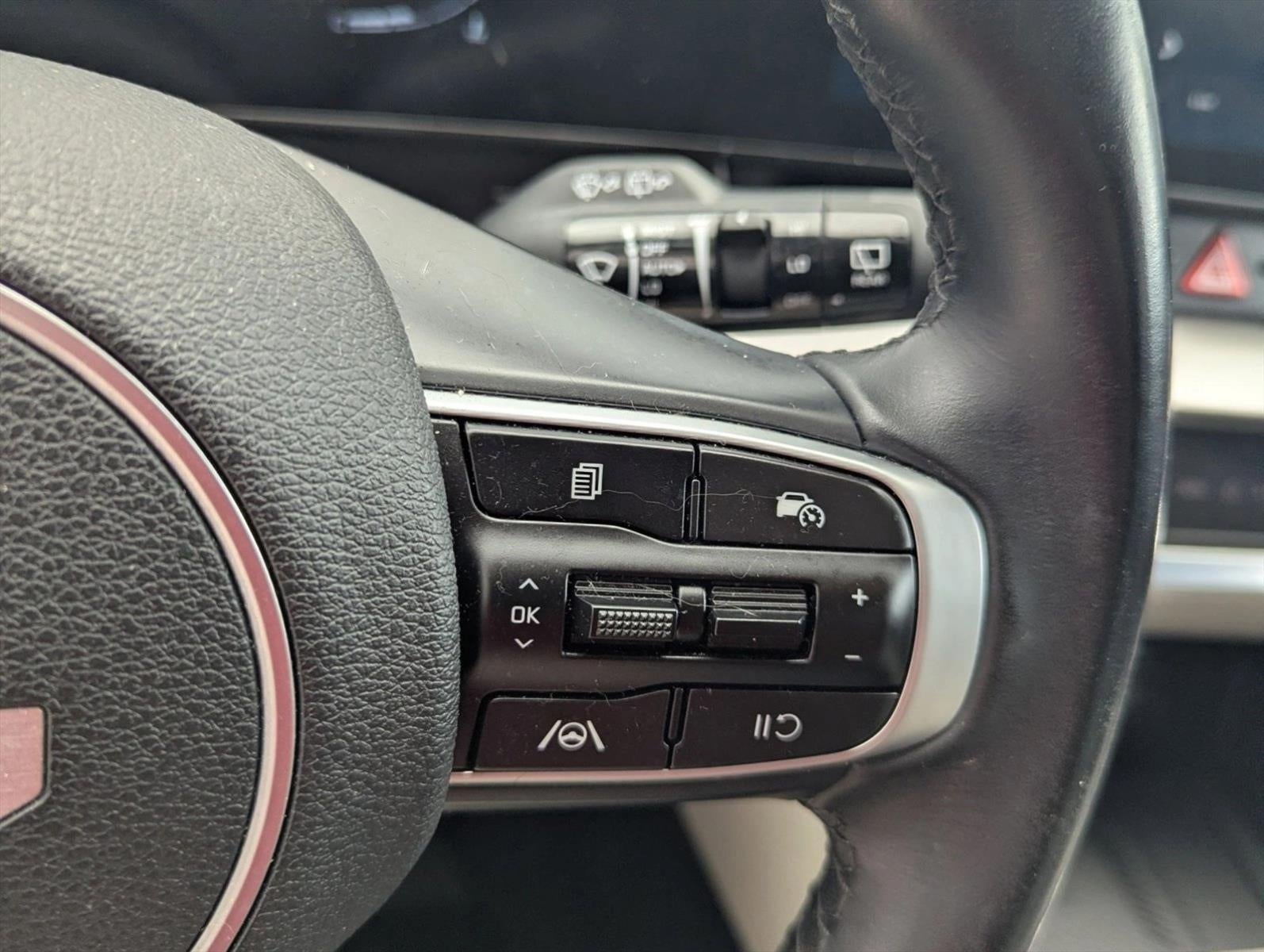 2024 Kia Sportage EX FWD