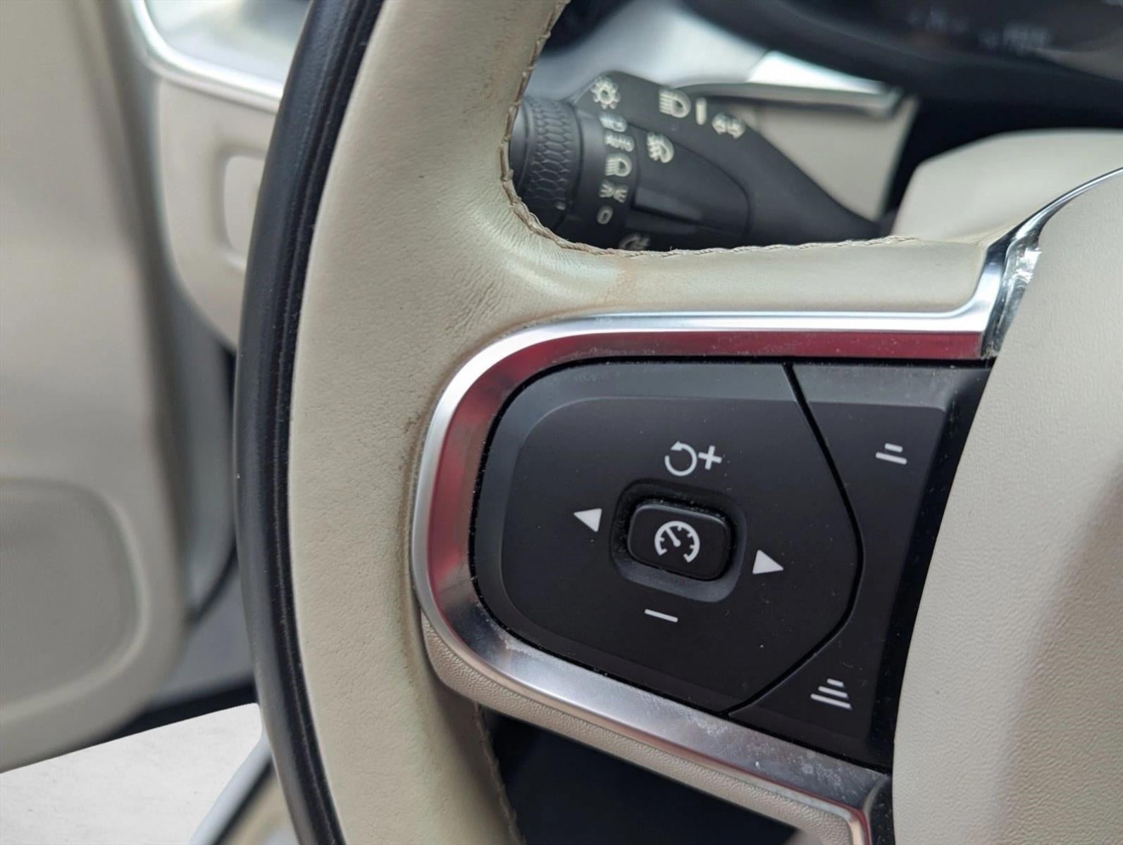 2019 Volvo XC60 T5 FWD Momentum