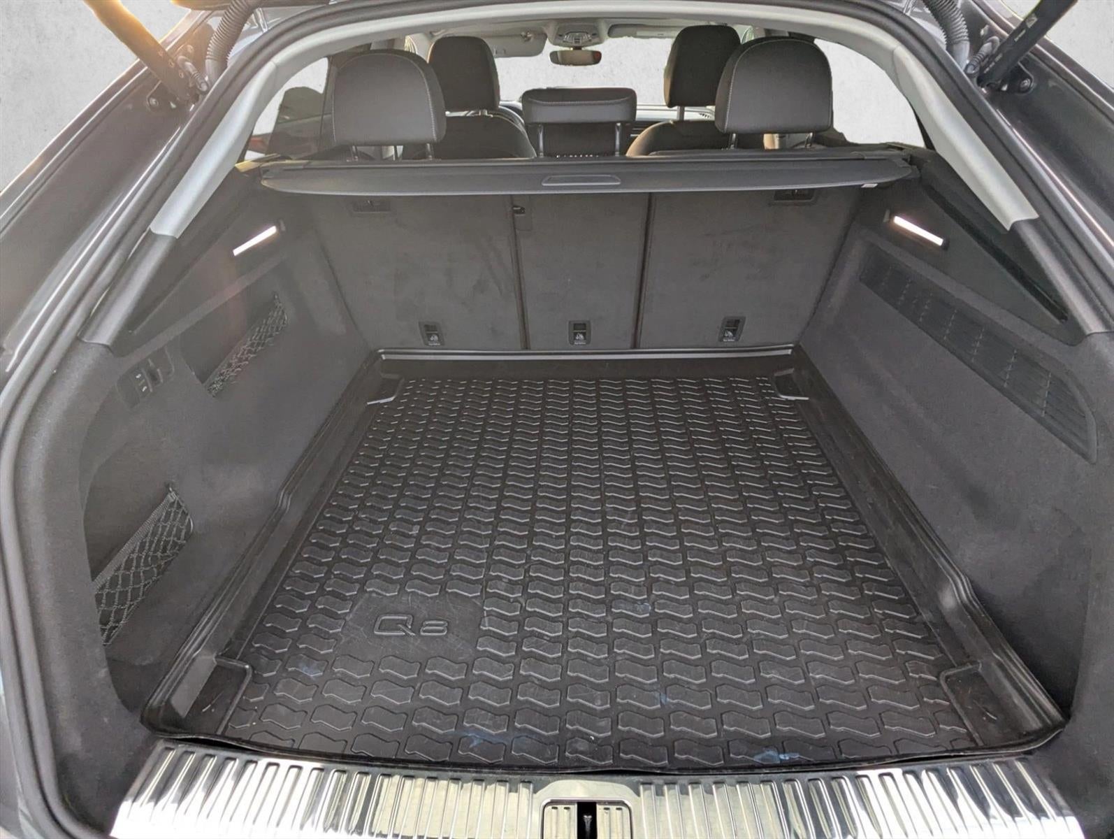 2022 Audi Q8 Prestige 55 TFSI quattro