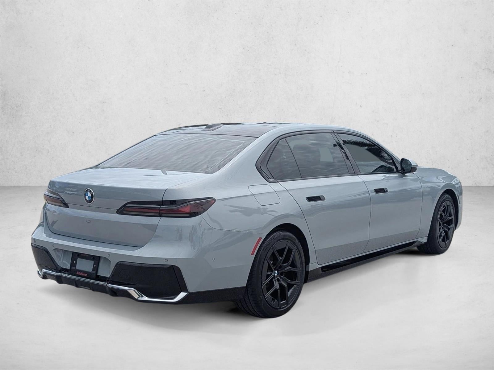 2023 BMW 740i Sedan