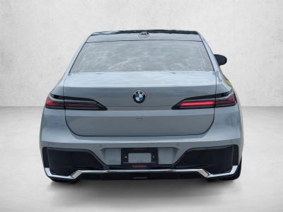 2023 BMW 740i Sedan