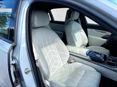 2024 BMW 740i Sedan