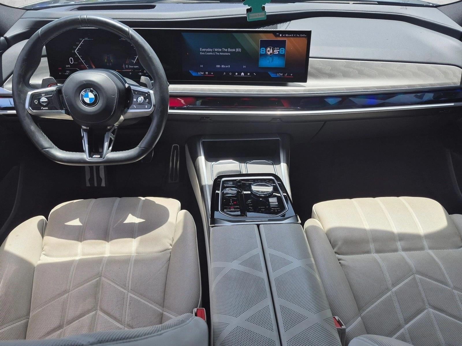 2023 BMW 740i Sedan