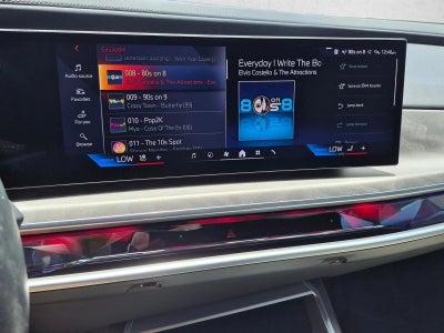 2023 BMW 740i Sedan
