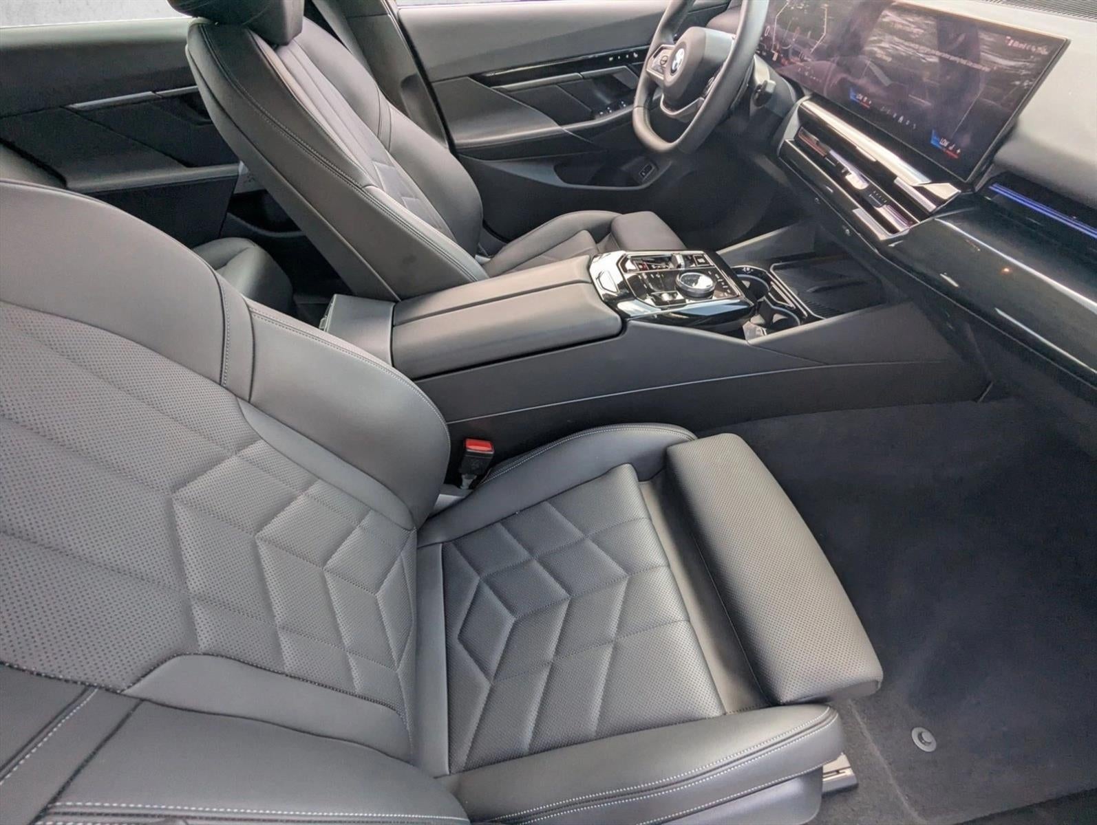 2024 BMW 530i Sedan