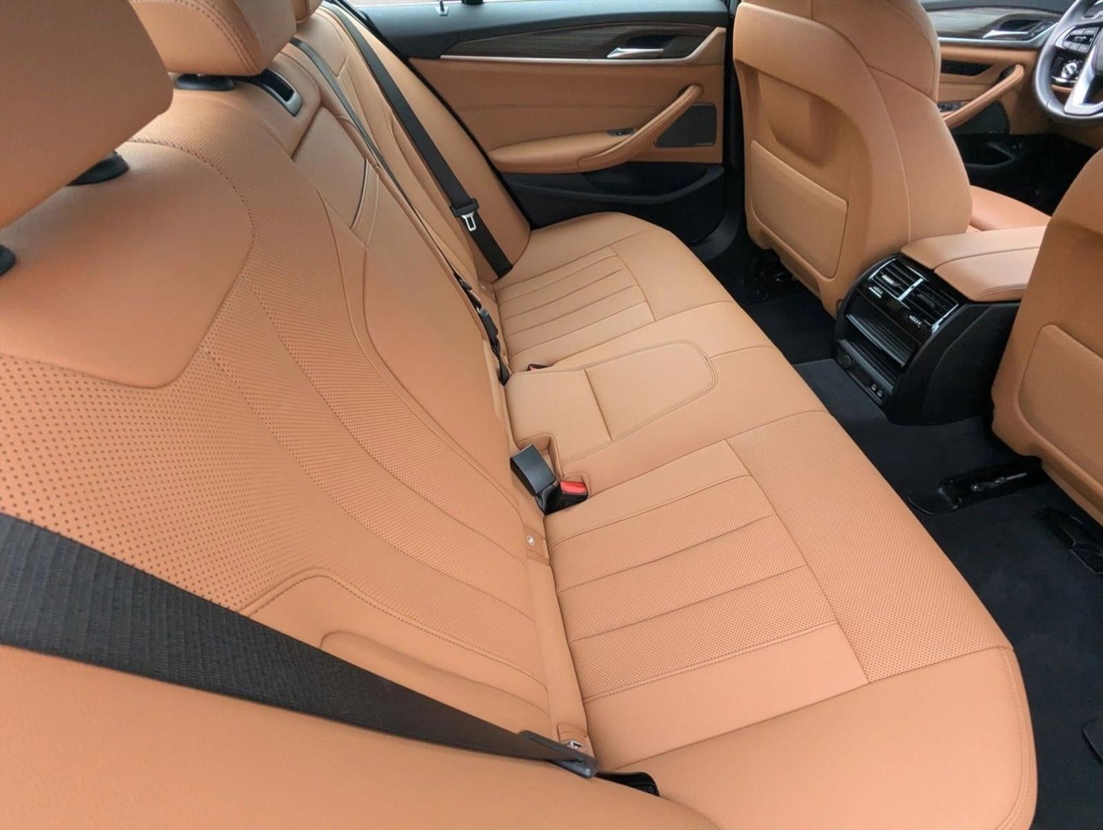 2023 BMW 530i Sedan