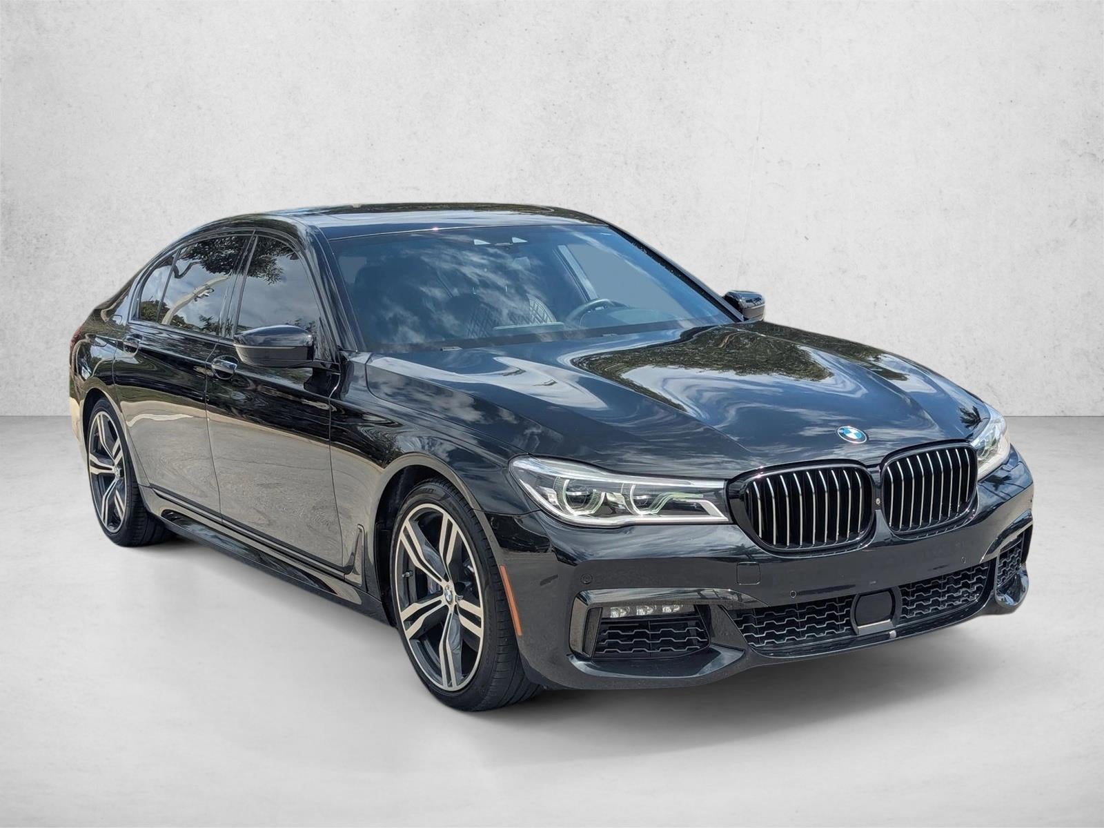 2019 BMW 750i Sedan