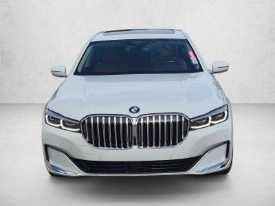 2022 BMW 740i Sedan