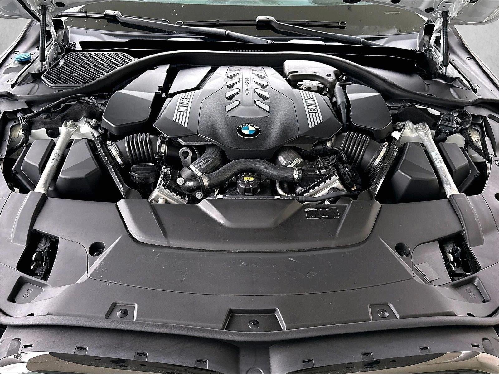 2022 BMW 750i xDrive Sedan