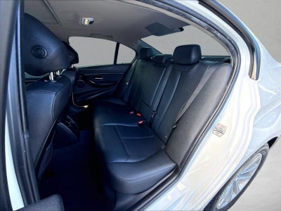 2018 BMW 320i Sedan