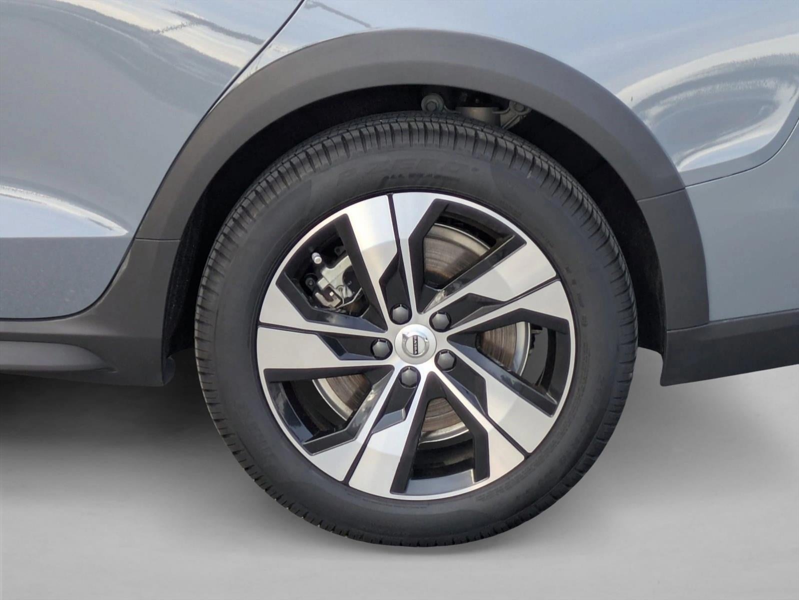 2022 Volvo V60 Cross Country T5 AWD