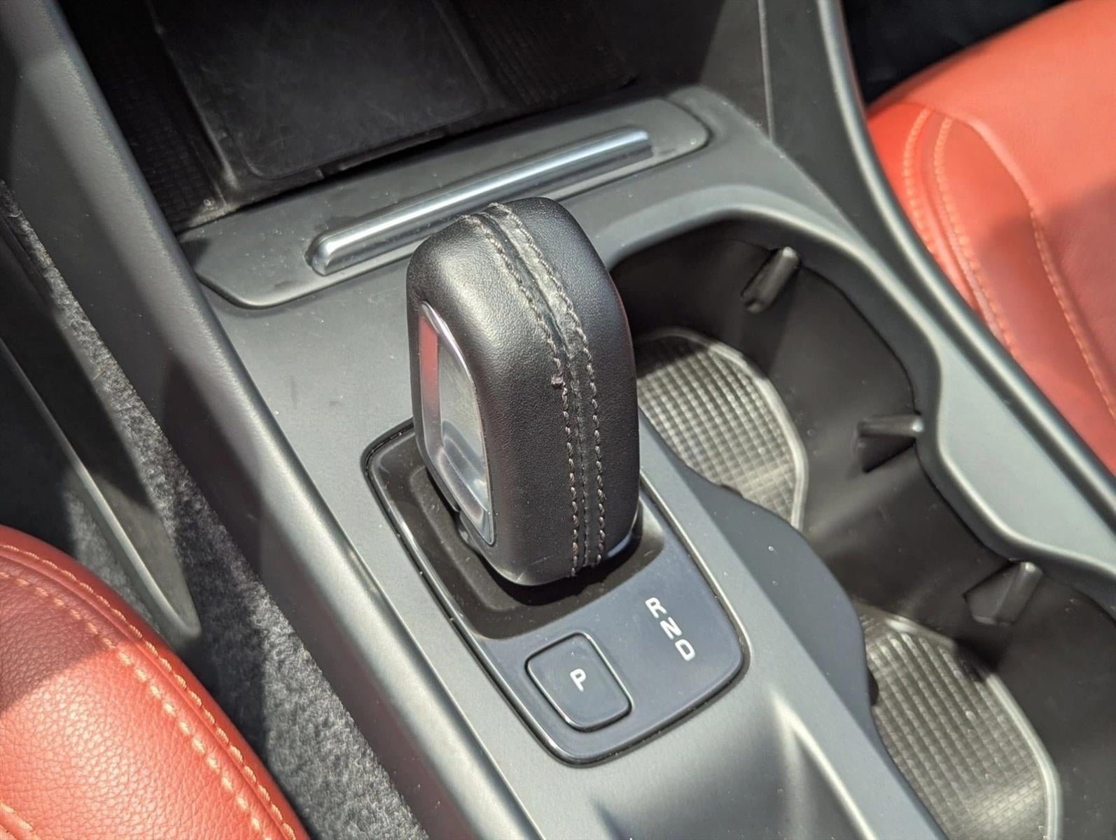 2019 Volvo XC40 T5 AWD Momentum