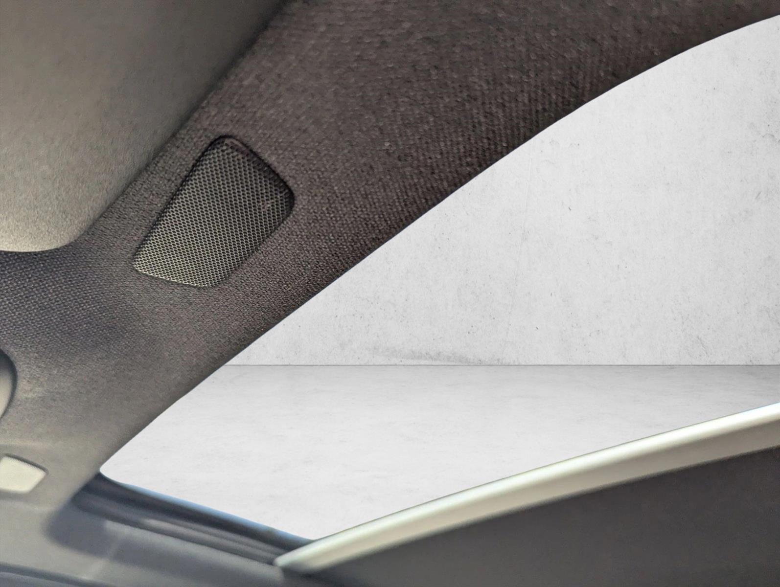 2021 Volvo XC40 T5 AWD R-Design