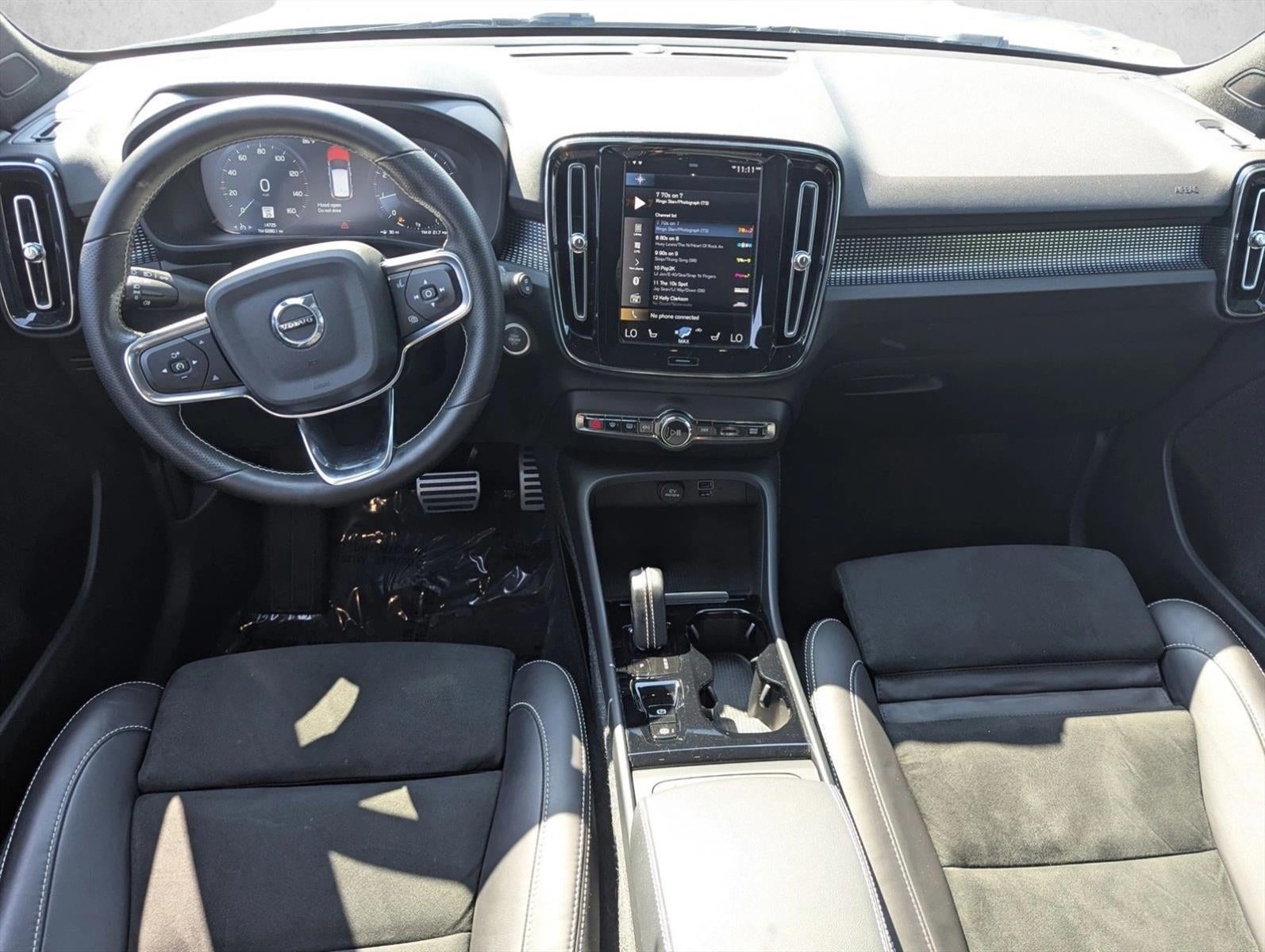 2021 Volvo XC40 T5 AWD R-Design