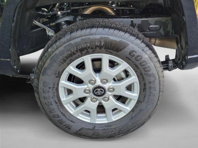 2026 Toyota Tacoma 4WD 4WD SR Double Cab 5' Bed AT (GS)