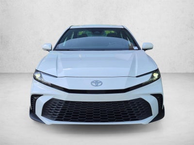 2025 Toyota Camry SE (Natl)
