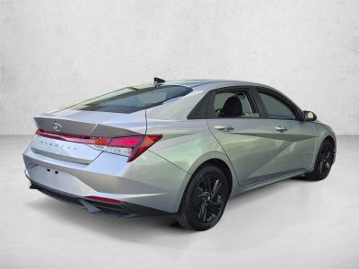 2021 Hyundai ELANTRA SEL IVT