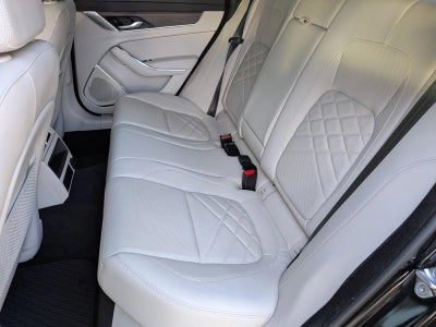 2022 Jaguar XF SE Sedan RWD