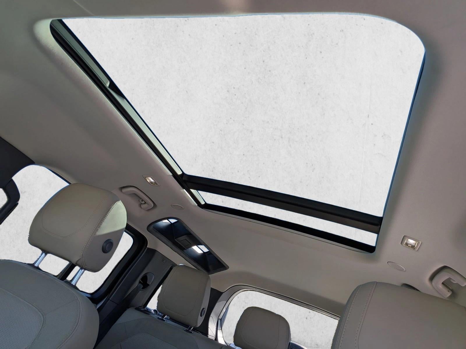 2020 Land Rover Defender 110 First Edition AWD