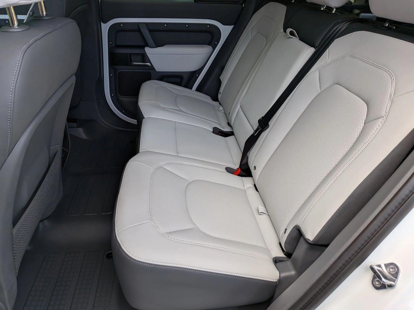 2025 Land Rover Defender 110 P400 X-Dynamic SE