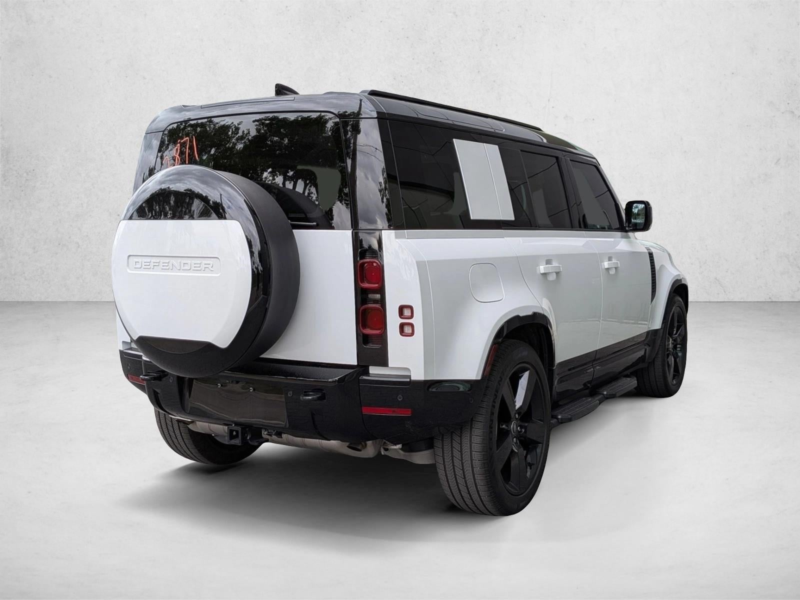 2025 Land Rover Defender 110 P400 X-Dynamic SE