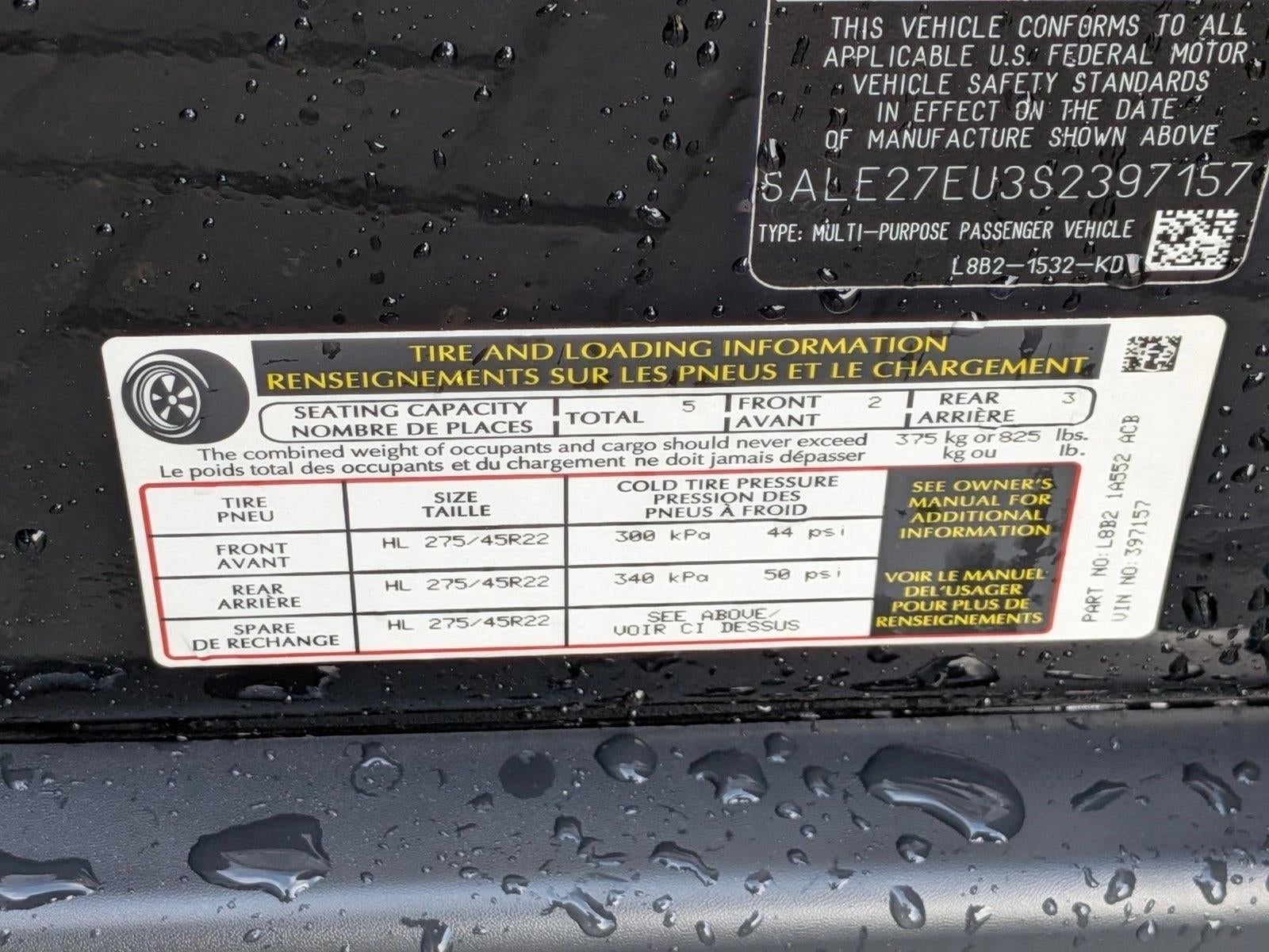 2025 Land Rover Defender 110 P400 X-Dynamic SE