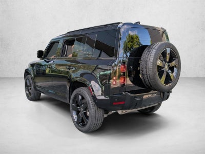 2025 Land Rover Defender 110 P400 X-Dynamic SE