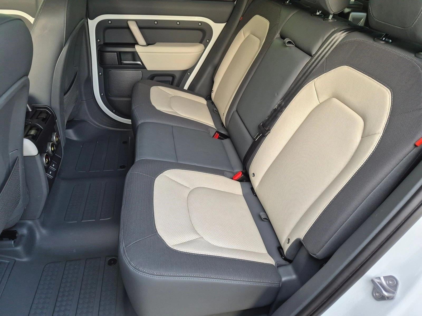 2023 Land Rover Defender 110 X-Dynamic SE AWD
